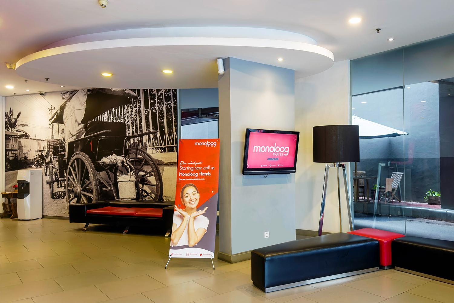 Monoloog Hotel Bekasi Buitenkant foto