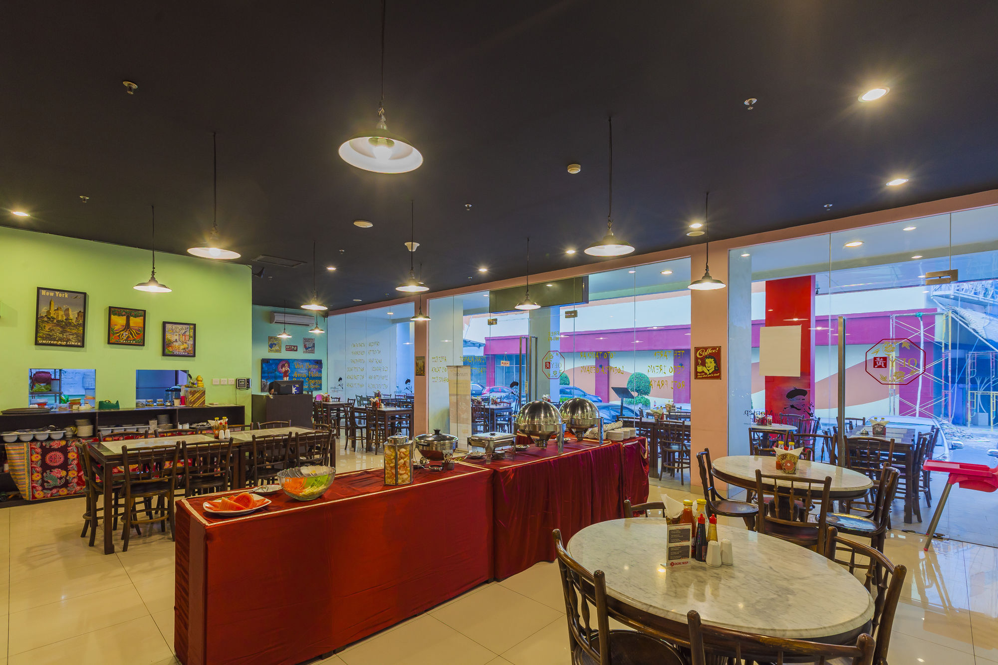 Monoloog Hotel Bekasi Buitenkant foto